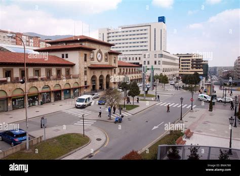 estacion oviedo tur|Oviedo railway station